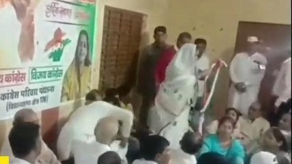 खंडवा: चुनाव से पहले कांग्रेस को बड़ा झटका,पार्टी नेत्री छाया मोरे ने दिया इस्तीफा