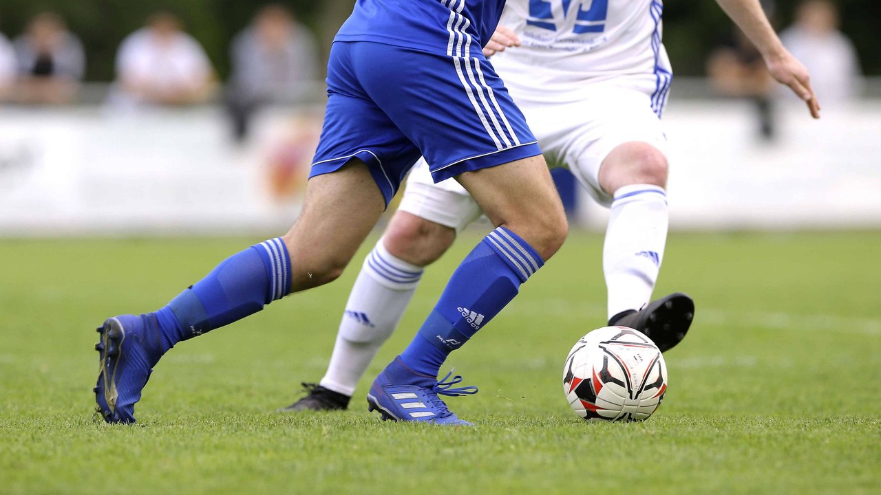 Im Rücken der Gegner stehen - So bringt ein Stürmer die Abwehr durcheinander