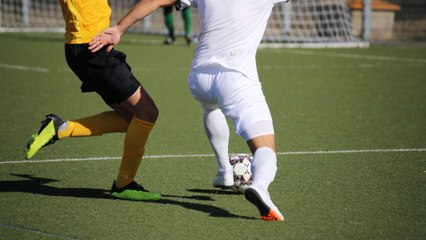 Im Rücken des Gegners bleiben