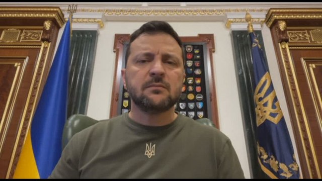 Ucraina, Zelensky annuncia il licenziamento dei capi militari regionali