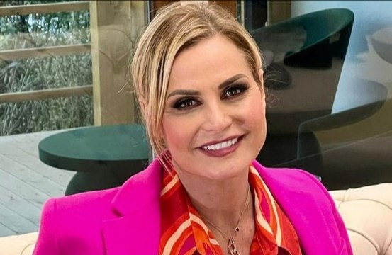 'Ho spiegato a mia figlia che aveva due mamme': il racconto di Simona Ventura