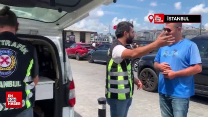 Eminönü'nde kurallara uymayan taksicilere ceza yazıldı