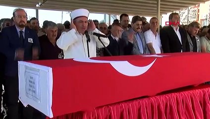 Şehit uzman çavuşun cenazesi, memleketi Sivas'ta toprağa verildi (2)