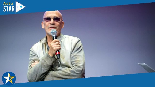 Florent Pagny sur scène de deux de ses amis chanteurs lui font une belle surprise