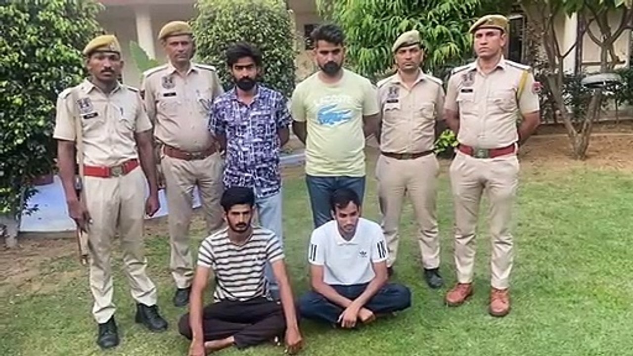 काम करने के रुपए मांगने पर अपहरण कर मारपीट करने...