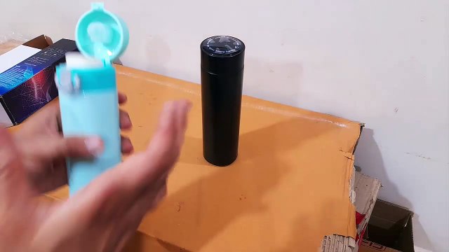Unboxing and Review of Water Bottle With LED Temperature Display Hot And Cold Flask (Black) 500 Ml