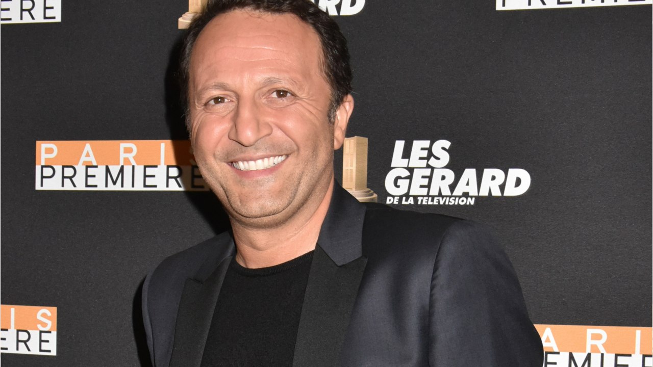 Voici - Arthur en vacances : l’animateur dévoile une adorable vidéo avec ses deux plus jeunes enfants