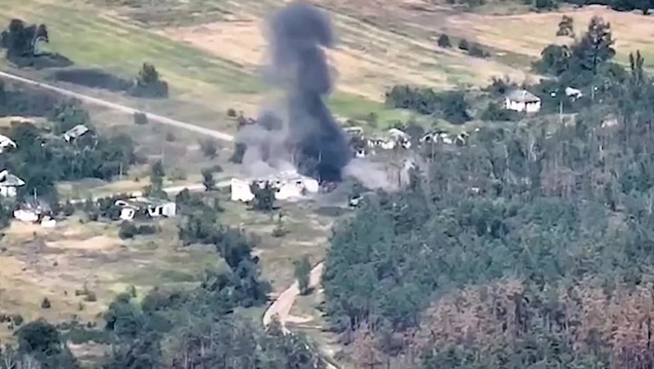 Ukrainian forces blow up minibus used to transport Russian soldiers