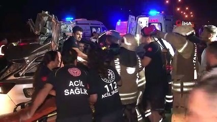 Kağıthane'de cip hafriyat kamyonuna çarptı: 2 yaralı