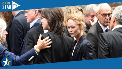 PHOTOS Charlotte Gainsbourg jalouse de Vanessa Paradis  Un vieux souvenir totalement effacé