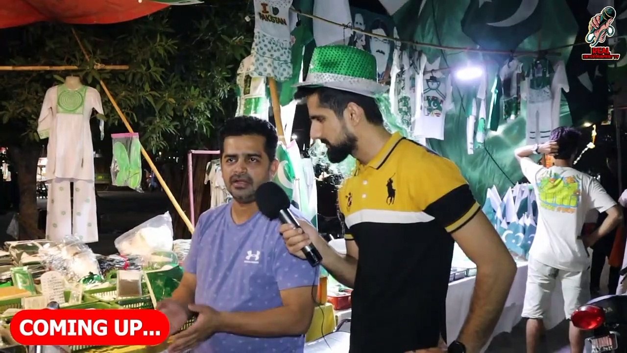 INDIAN FLAG VS PAK FLAG PRICE COMPARISON ON 14-15 AUGUST _ PAKISTAN PUBLIC REACTION ON INDIA REAL TV