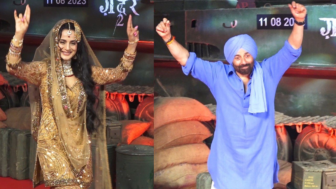 Sunny Deol, Ameesha Patel, Nana Patekar and other celebs attend 'Gadar 2' screening  । FilmiBeat