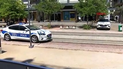 Eski sevgilisinin yeni sevgilisi ile görünce... Akıl almaz kıskançlık dehşeti!