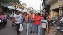 श्योपुर: मनचले युवक की लोगों ने की पिटाई, मारपीट का वीडियो हुआ वायरल