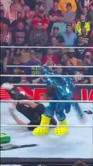 Seth “Freakin” Rollins gives a whole new meaning to the “Big Boot” _HD