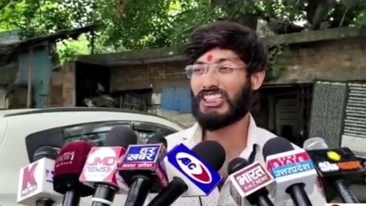 कानपुर: युवक ने कुत्ते को रस्सी से बांधकर बेरहम...