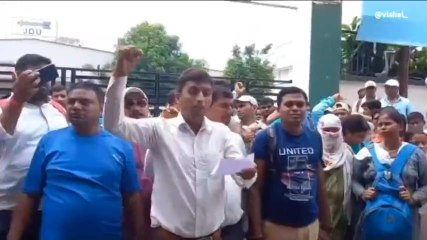 पटना: मानदेय बढ़ाने की मांग को लेकर शारीरिक शिक्षकों ने किया विरोध-प्रदर्शन