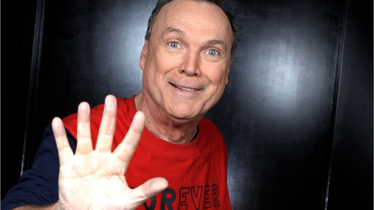 GALA VIDEO - Julien Lepers : que devient-il depuis la fin de "Questions pour un champion" ?