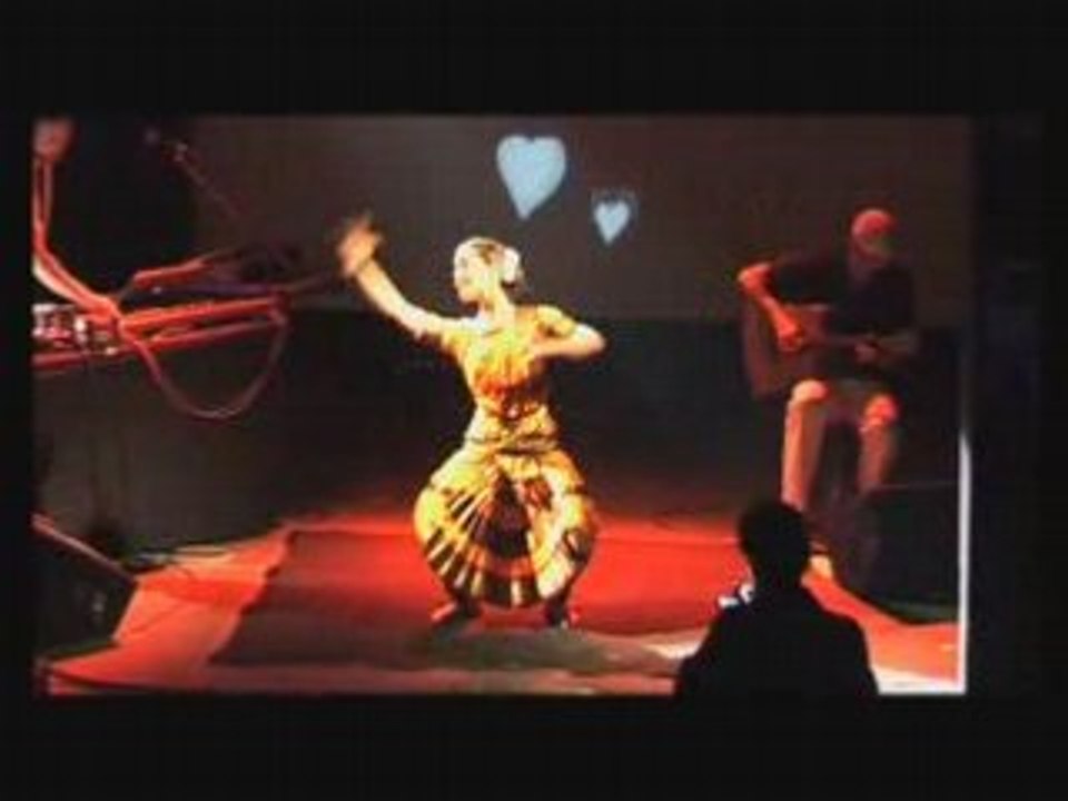 Le TONE - Indian Babooshka