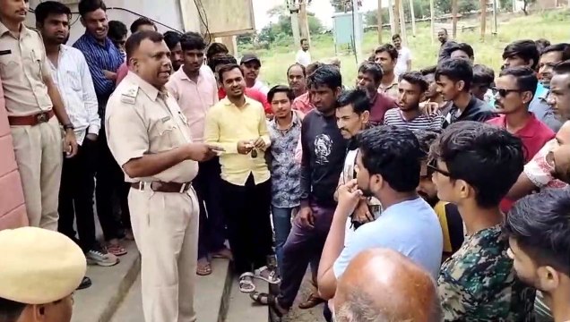 बिजली कटौती से ग्रामीणों में रोष, रठांजना जीएसएस का किया घेराव