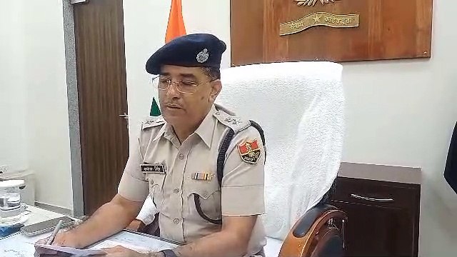 छत पर सो रहे पुजारी को बनाया था बंधक, लूटे रुपए व मोबाइल