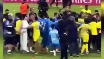 عراك بالايدي بين لاعبي النصر والهلال بعد احتفال البرازيلي تاليسكا بالعلم امام ال