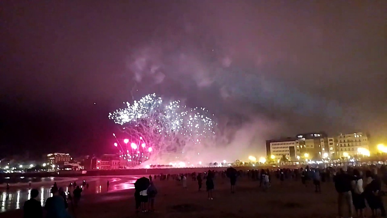Fuegos de Fully Fused Fireworks