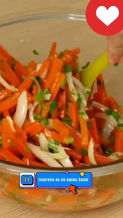 Salada de Cenoura Irresistível: Receita Simples e Saborosa