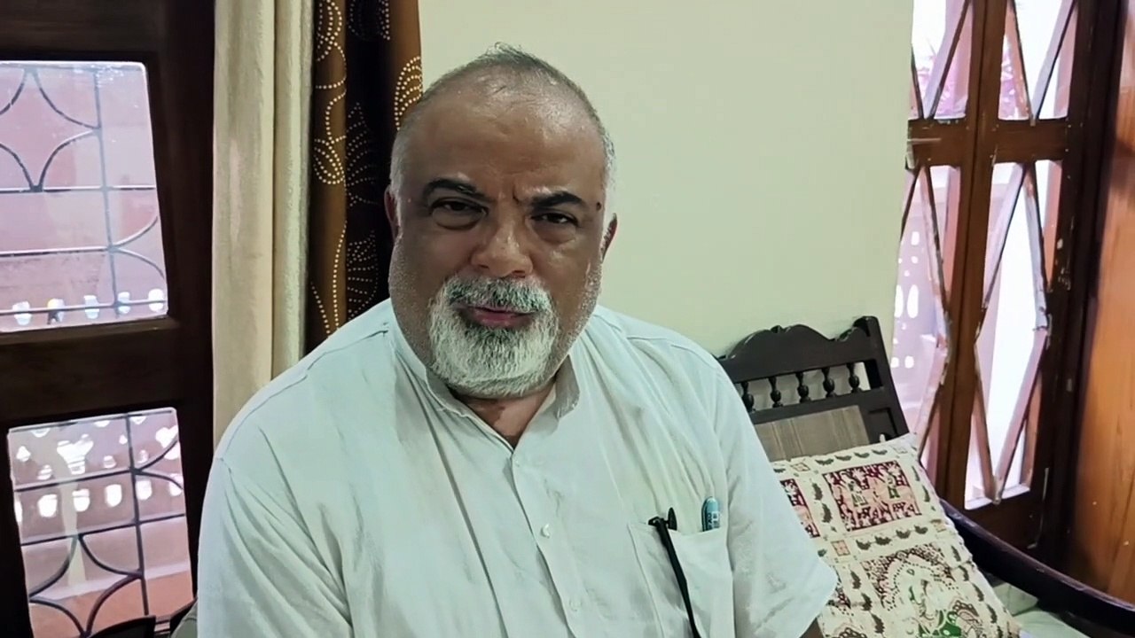 Dr. Shiv Dulare Mishra reached village to village to fulfill the dream