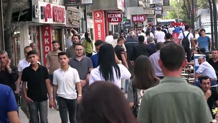 Yüksekova'da İnşaat Firması Sahibi Arsa Bağışladı