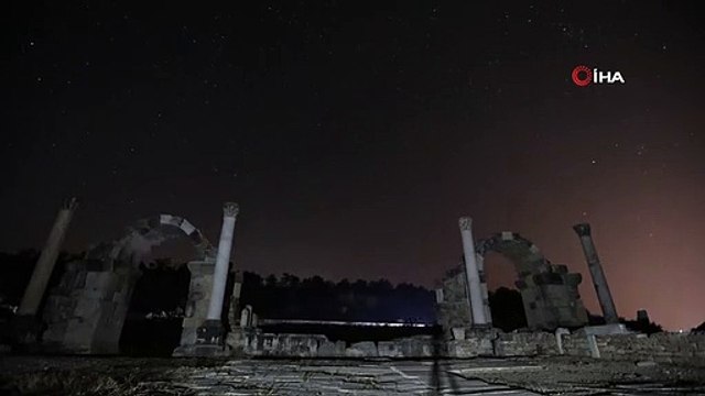 Her şey perseid meteor yağmurunu izleyebilmek için! Türkiye'nin dört bir yanında vatandaşlar geceyi karanlık tepelerde geçirdi