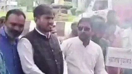 माता मंदिर चौराहा पर भाजपा सरकार के दबाव में हुई FiR के विरोध में कांग्रेस ने निकाली अर्थी