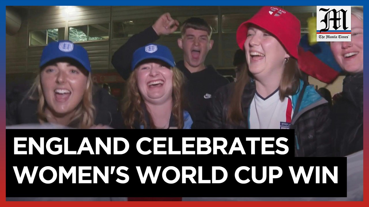 England fans jubilant after Women's World Cup win over Colombia