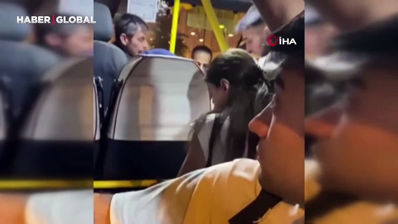 Minibüs şoförü kadını, 'Dilenciye mi veriyorsun' diyerek araçtan kovdu!