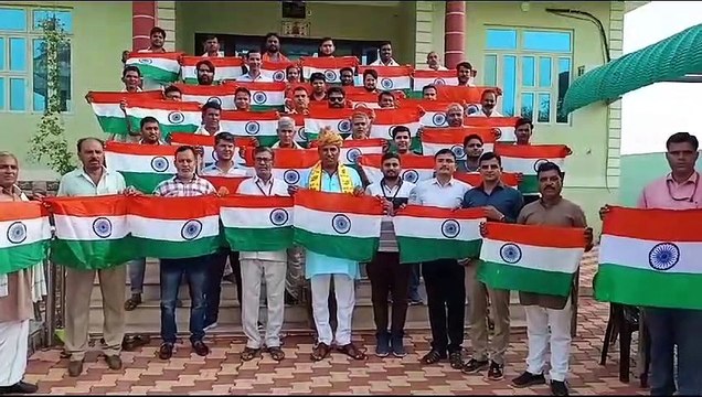 लक्ष्य प्राप्त करने के लिए डाककर्मी एडी से चोटी तक लगा रहे जोर...