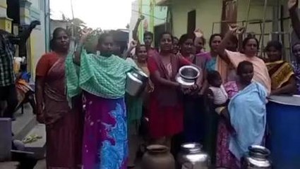 పశ్చిమ గోదావరి జిల్లా: త్రాగునీటికి కటకట.. ఖాళీ బిందెలతో నిరసన
