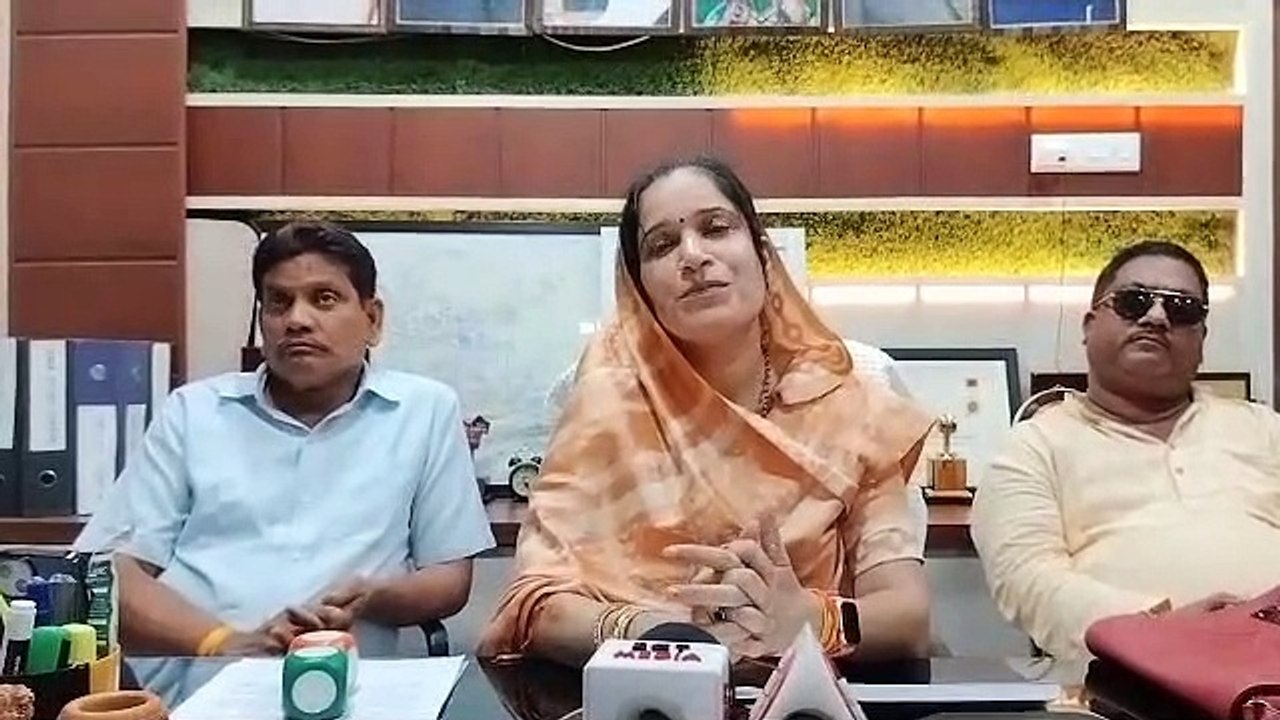 एक वर्ष में नगर में हुए विकास के अनेक कार्य