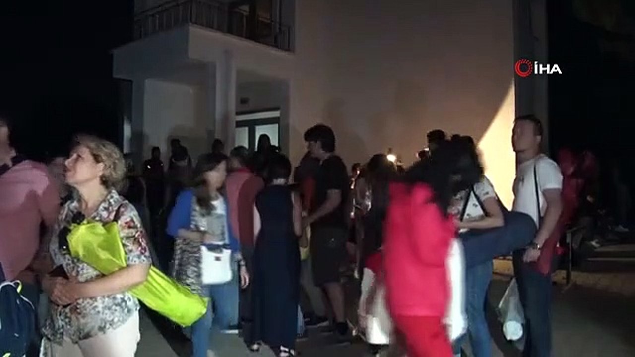 Des citoyens ont observé une pluie de météores perséides à Ankara