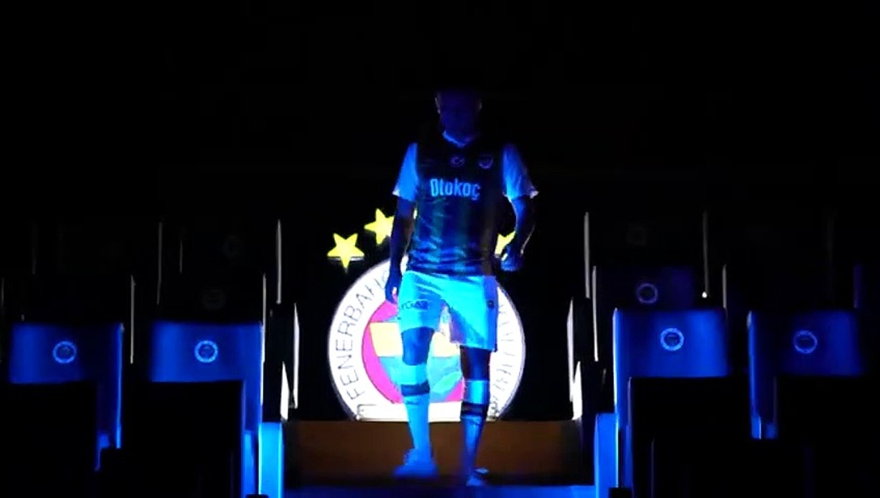 Son Dakika: Fenerbahçe, Cengiz Ünder'i 4 yıllığına 15 milyon euro bonservis bedeliyle kadrosuna kattı