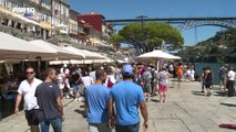 Moradores e comerciantes da baixa do Porto criam petição para pedir alterações ao regulamento dos artistas de rua