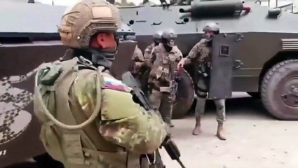 Le chef de gang, surnommé ＂Fito＂, détenu en prison en Équateur, a été transporté avec 4 000 policiers et soldats