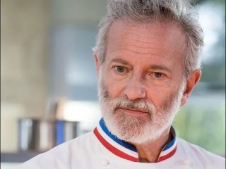 "Bande d’imbéciles" : Francis Huster choqué par ceux qui lui déconseillent de jouer dans Ici tout