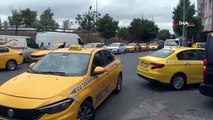Augmentation du taximètre effectuée à Istanbul, les chauffeurs de taxi se sont rués vers les centres de mise à jour