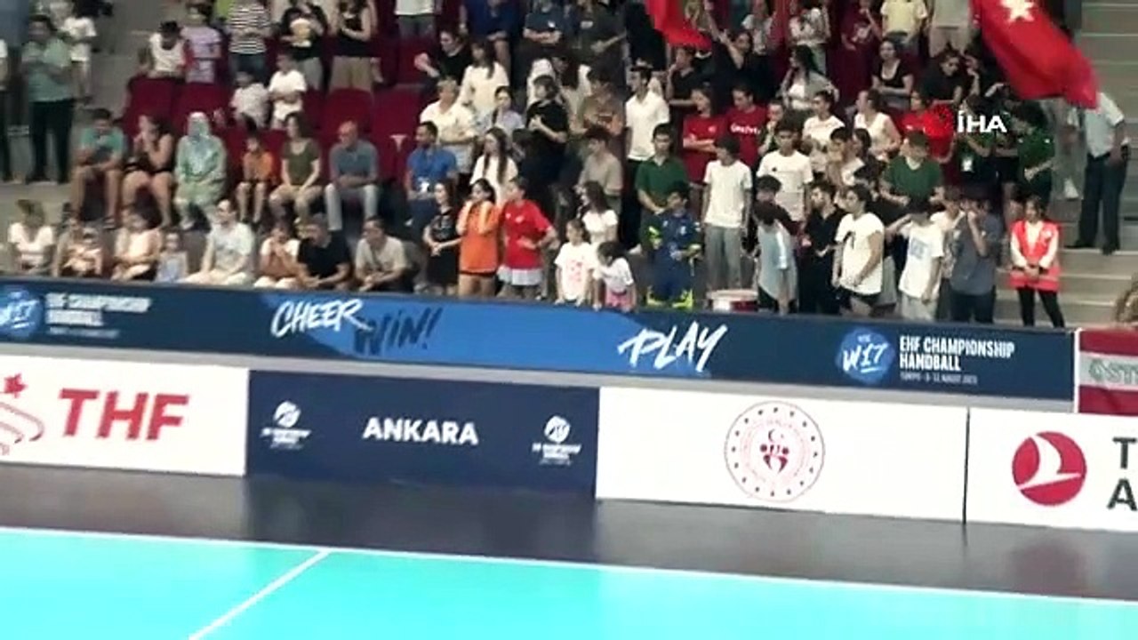 Türkiye a terminé deuxième du Championnat d'Europe de handball féminin U17