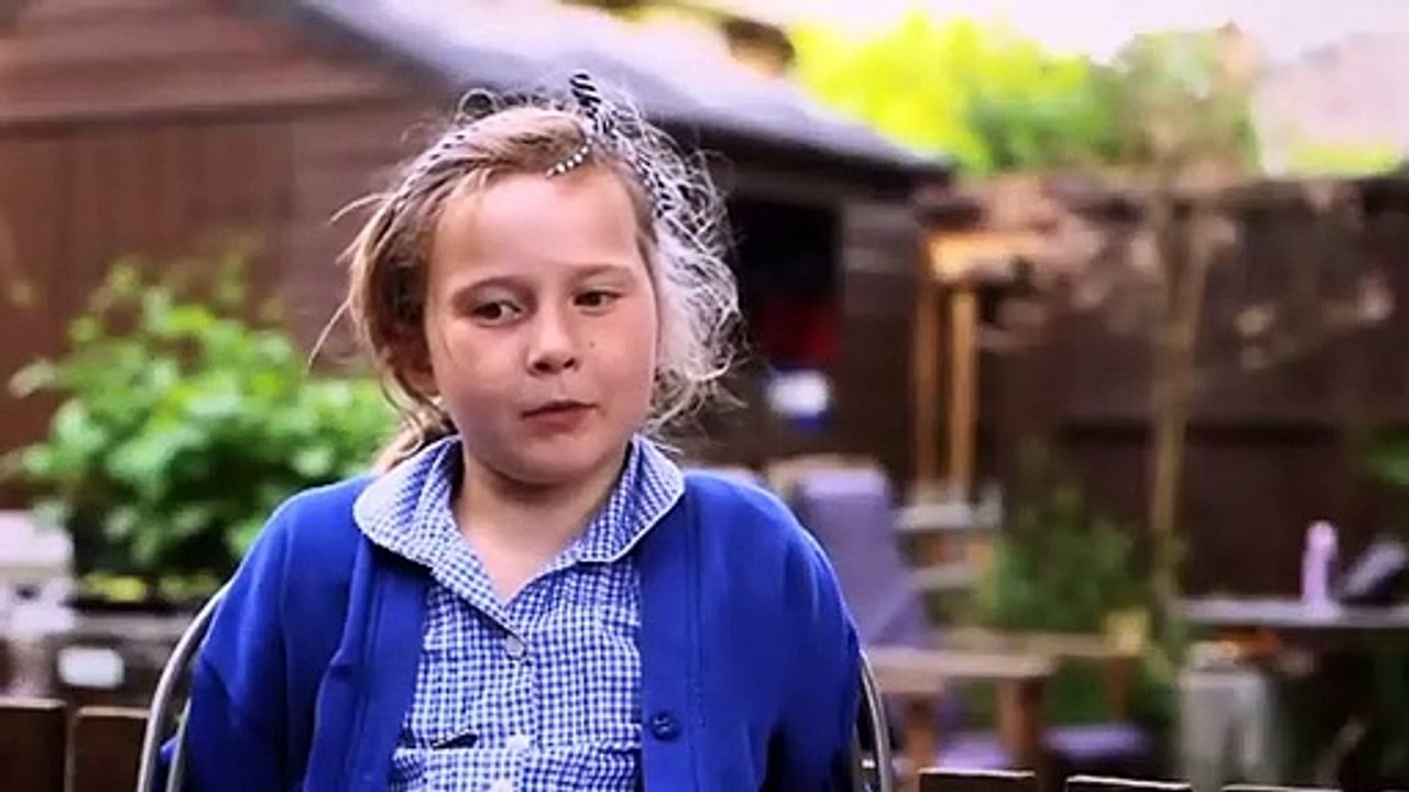 Naissance de bébés cochons nains en direct - ZAPPING SAUVAGE