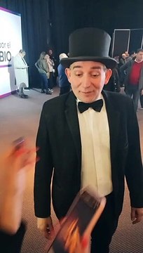 ¿Te acordás de la foto en la que quedaste solo con los globos? : mano a mano con el Mago sin Dientes