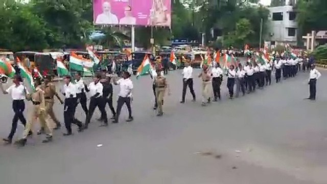 azadi ka amrit mahotsav : तिरंगे के रंग में रंगा शहर