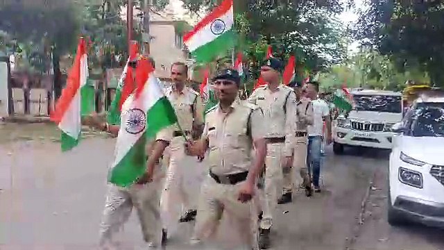 azadi ka amrit mahotsav : तिरंगे के रंग में रंगा शहर