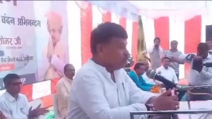 ग्वालियर : ऊर्जा मंत्री ने क्षेत्रवासियों को दी दंत चिकित्सा वैन की सौगात, कराई अपने दांतो की भी सफाई