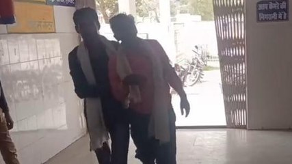 भांडेर: दर्दनाक सड़क हादसे का शिकार हुए 2 लोग, आनन-फानन में लाए अस्पताल